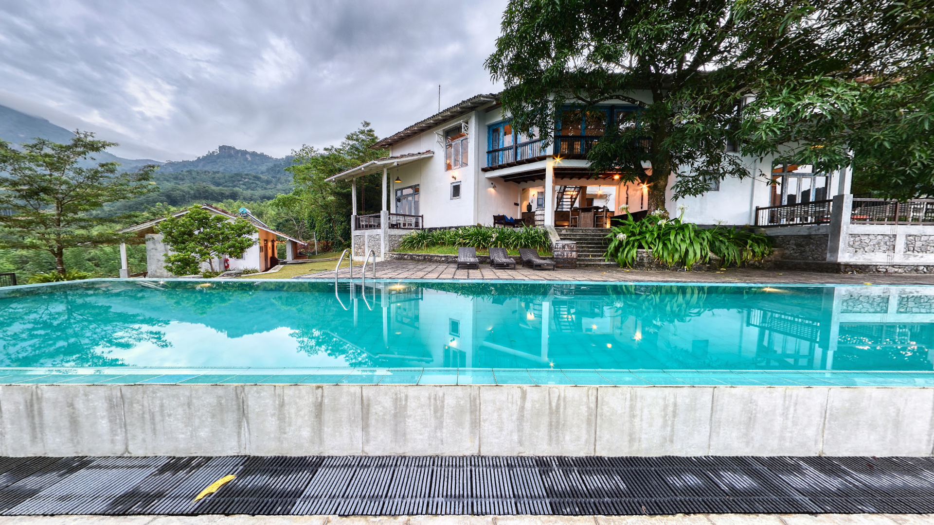 Infinity Pool